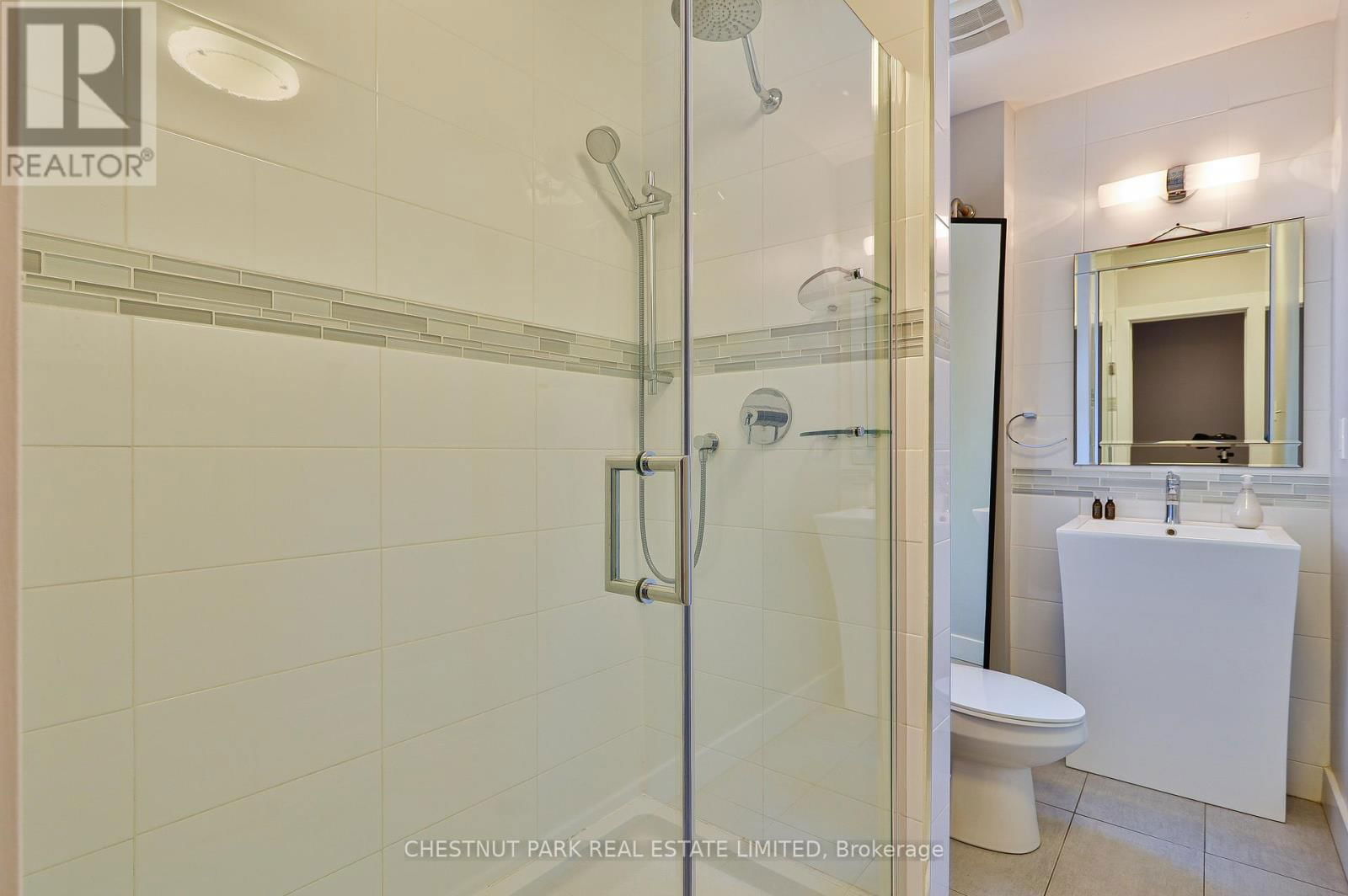 Upper - 163 BRIAR HILL AVENUE Image 30