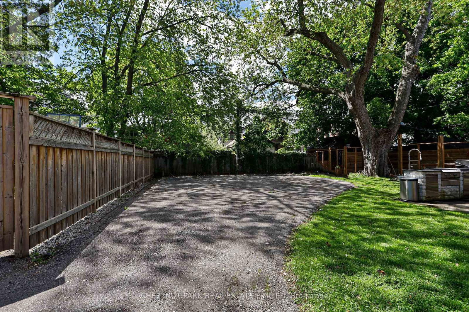 Upper - 163 BRIAR HILL AVENUE Image 39
