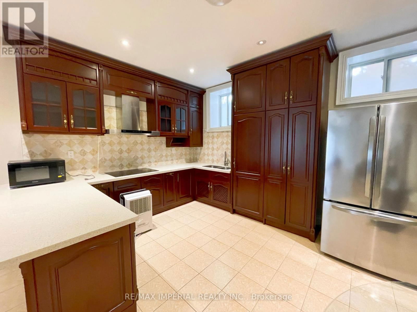 Lower - 63 NORTON AVENUE Image 4