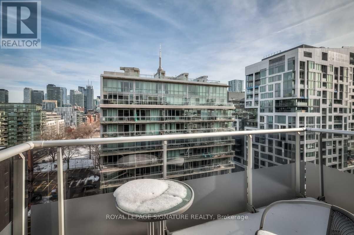 909 - 60 BATHURST STREET Image 20
