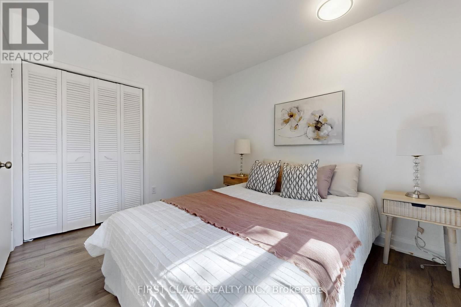 2950 BAYVIEW AVENUE Image 30