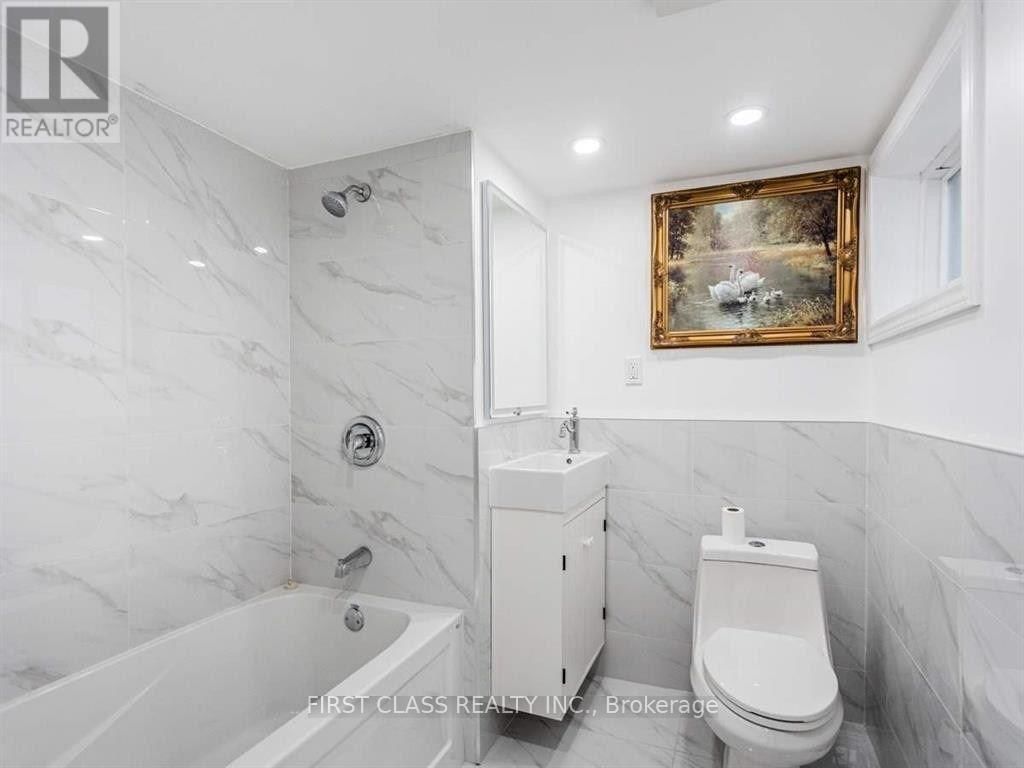 2950 BAYVIEW AVENUE Image 39