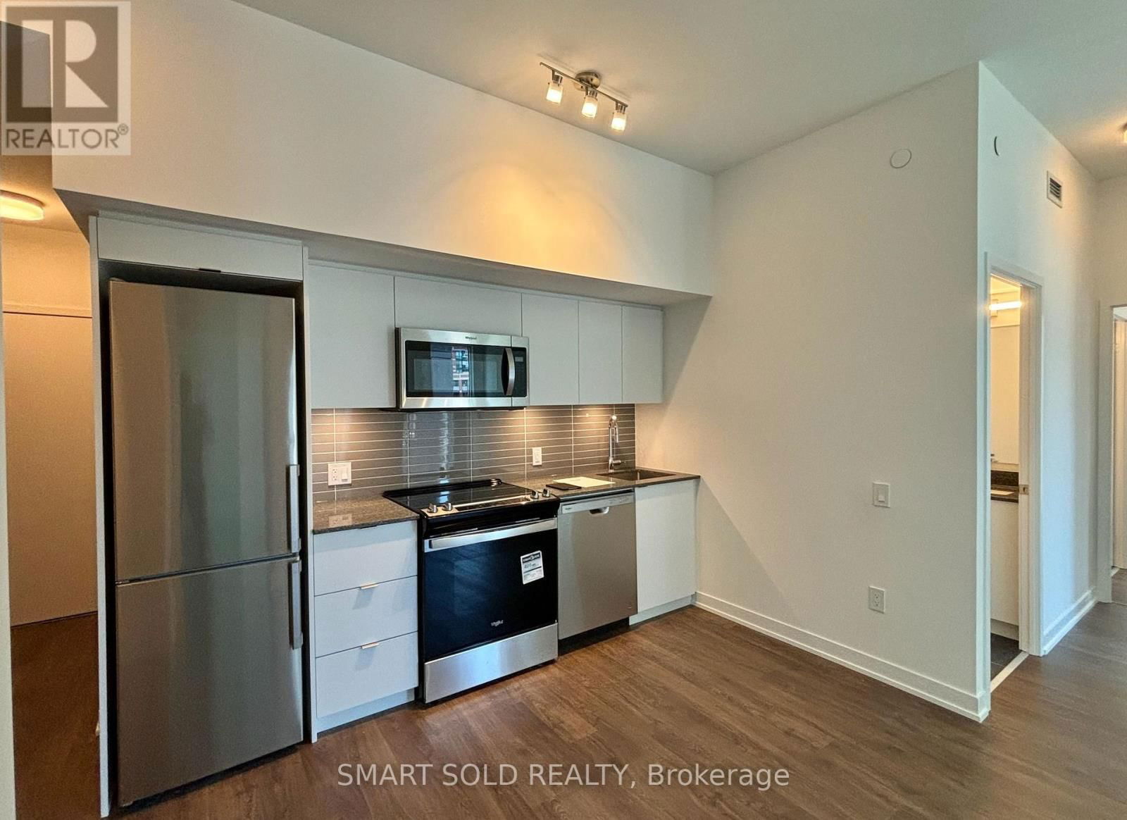 504 - 500 WILSON AVENUE Image 2