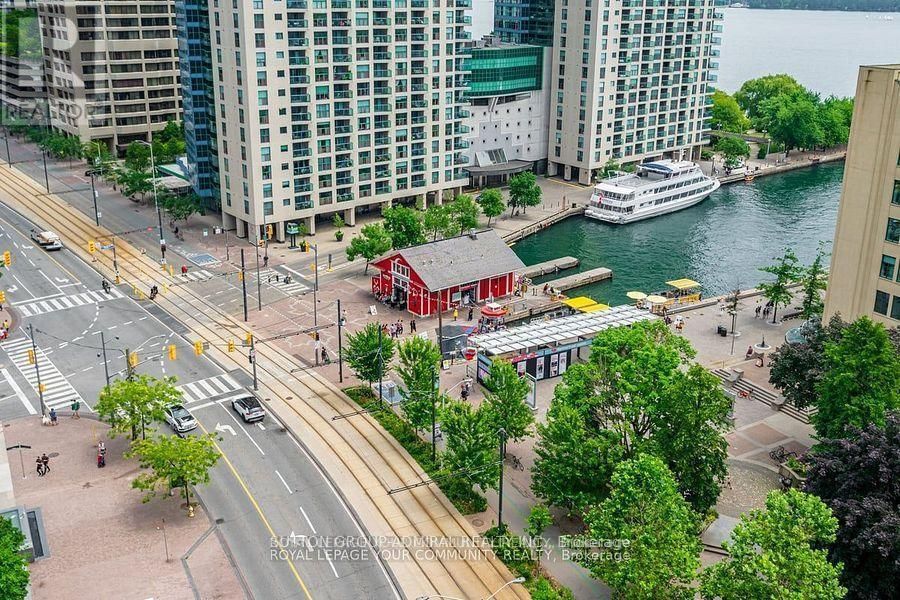 1109 - 208 QUEENS QUAY WEST Image 4