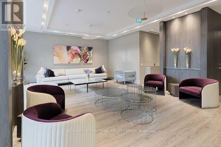 1015 - 75 CANTERBURY PLACE Image 15