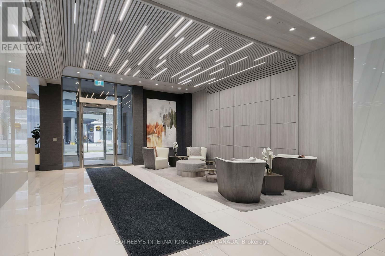 1015 - 75 CANTERBURY PLACE Image 3