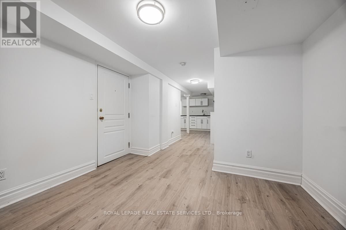62 LAKEVIEW AVENUE Image 29