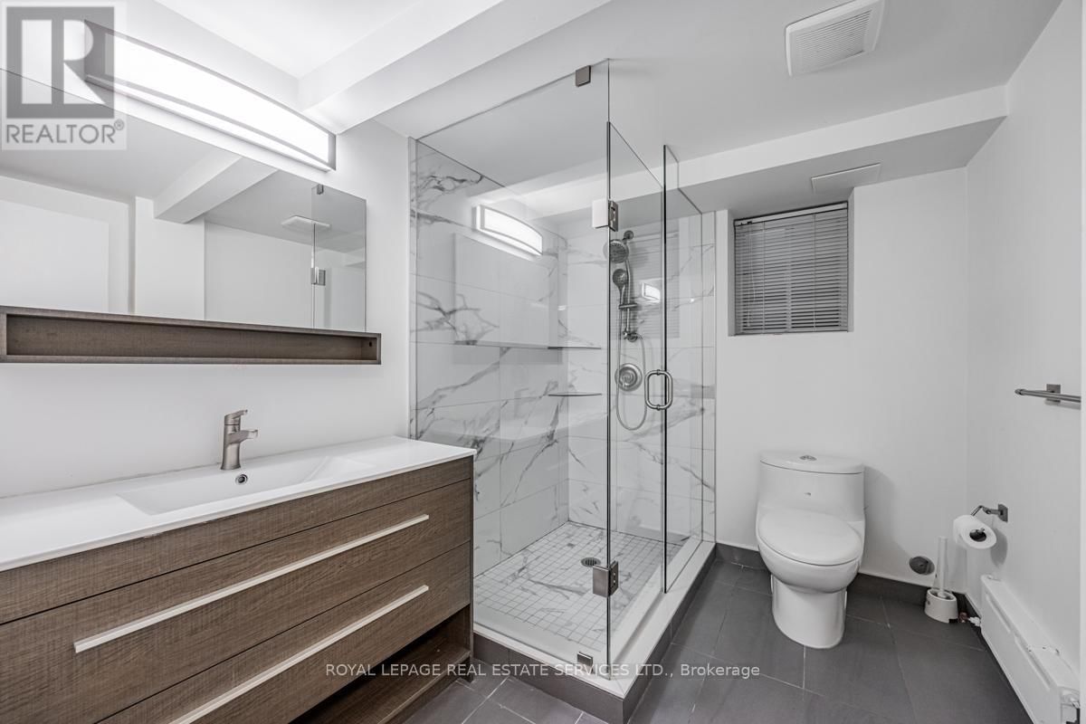 62 LAKEVIEW AVENUE Image 32