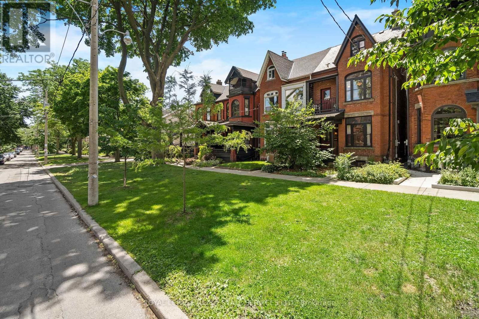 62 LAKEVIEW AVENUE Image 36
