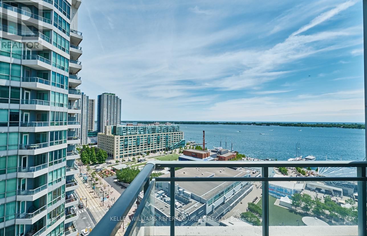 2117 - 230 QUEENS QUAY WEST Image 1