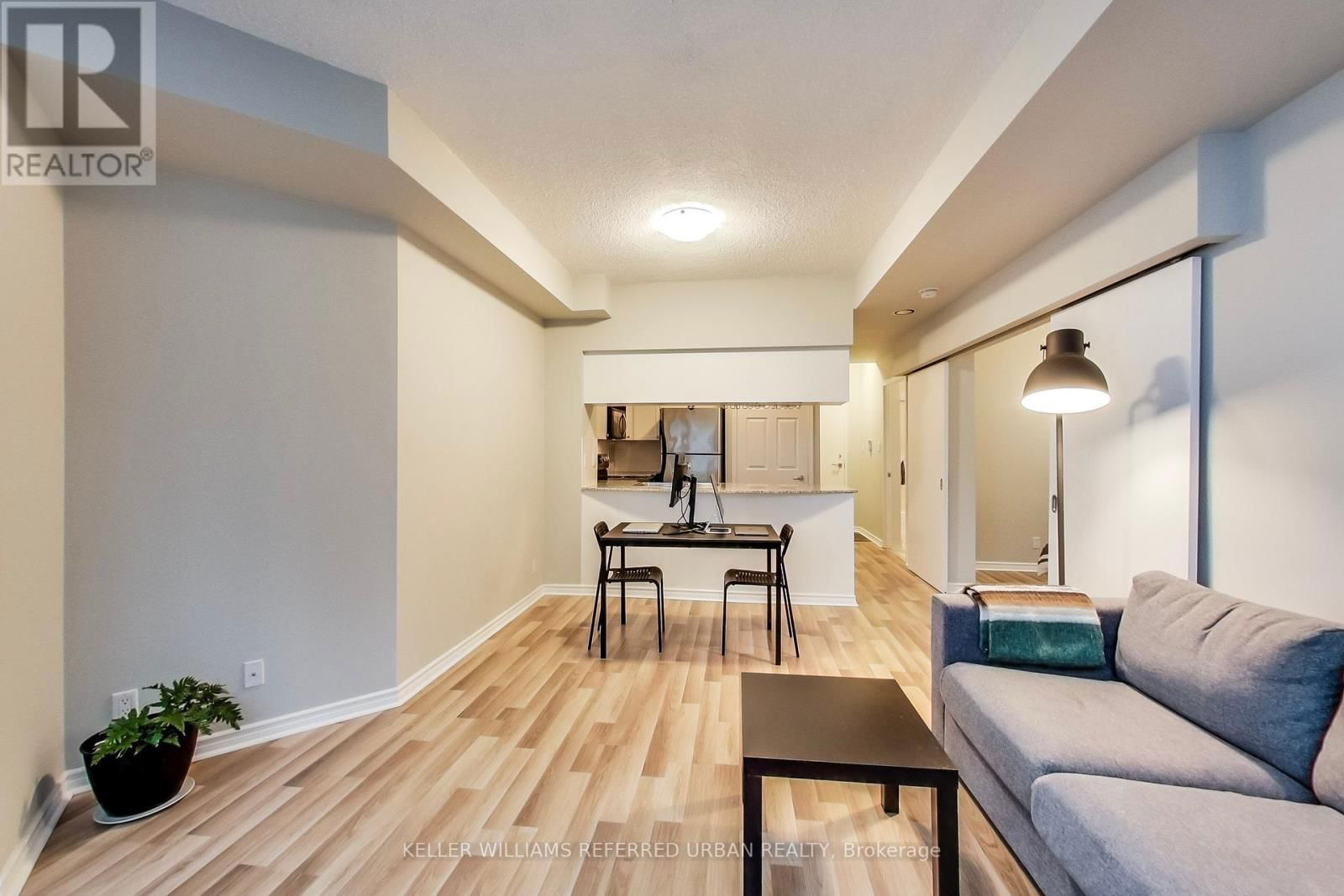 2117 - 230 QUEENS QUAY WEST Image 9