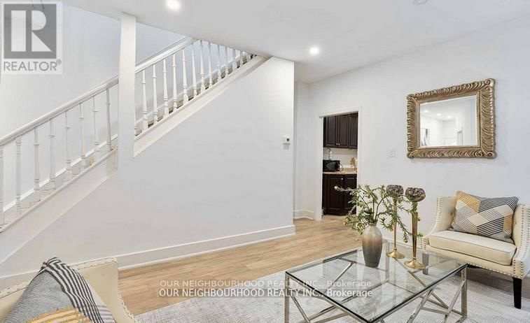 243 LIPPINCOTT STREET Image 12