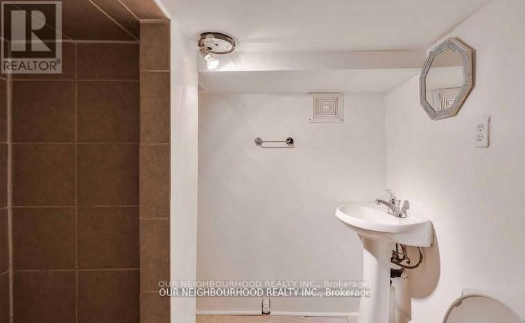 243 LIPPINCOTT STREET Image 22