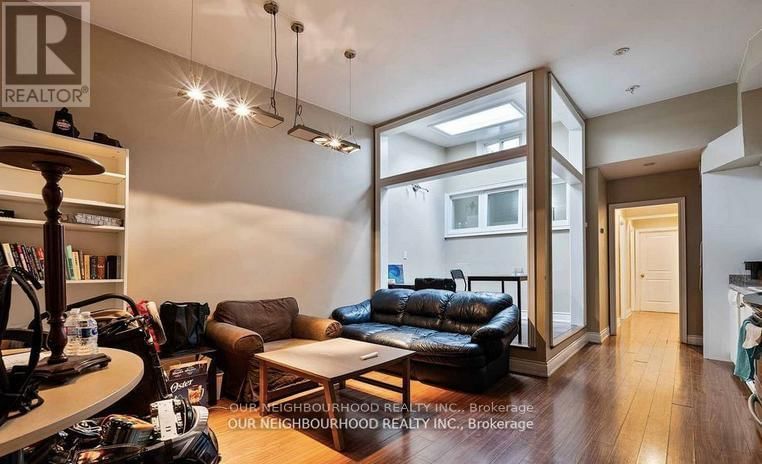243 LIPPINCOTT STREET Image 27