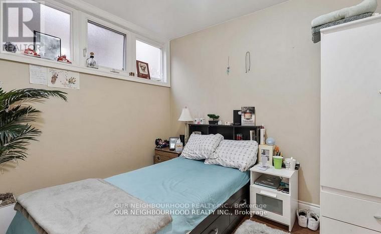 243 LIPPINCOTT STREET Image 32