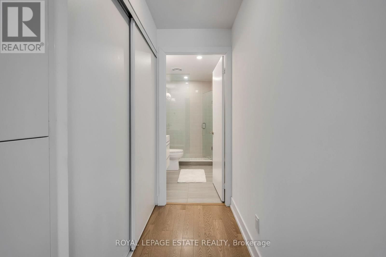 Th8 - 175 PEARS AVENUE Image 19