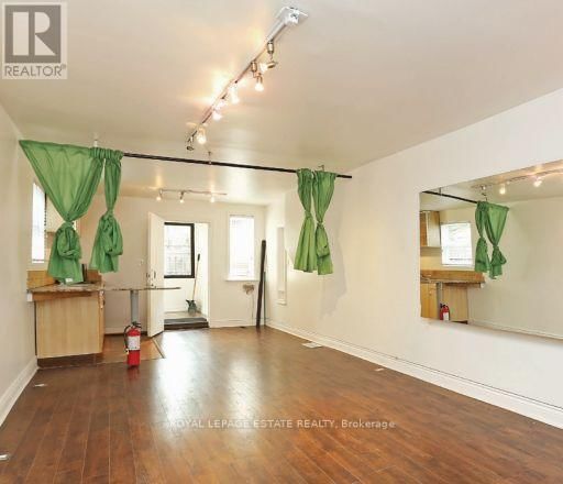 555 PARLIAMENT STREET Image 4