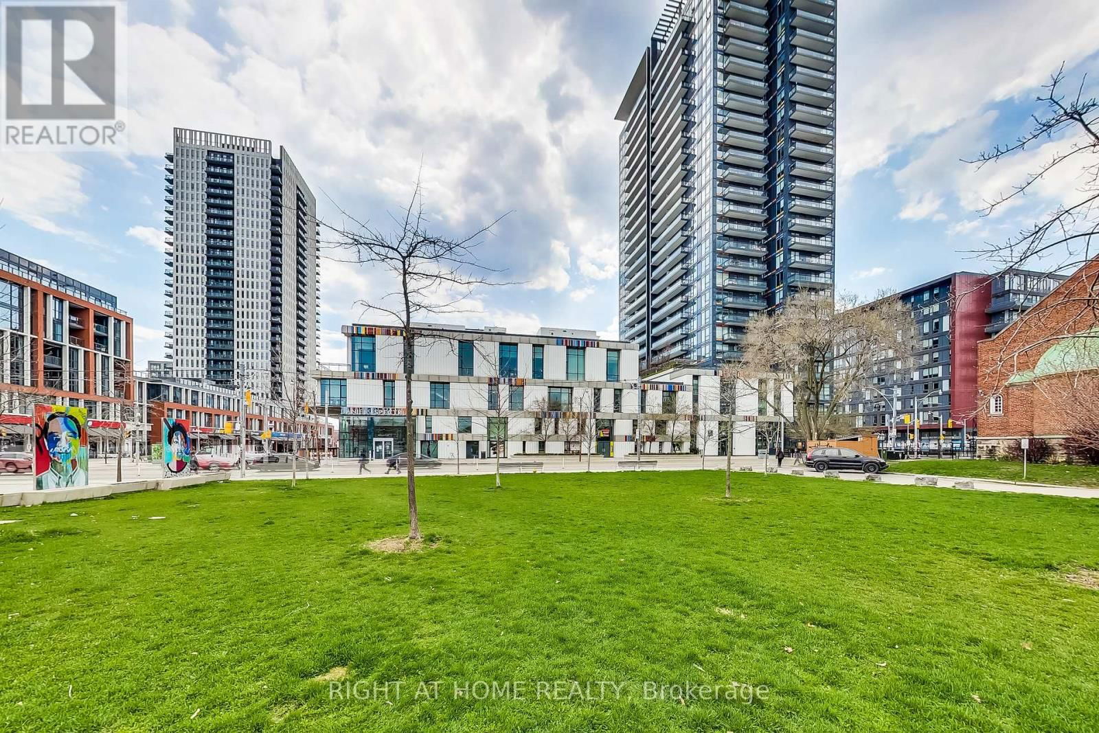 1005 - 225 SACKVILLE STREET Image 32