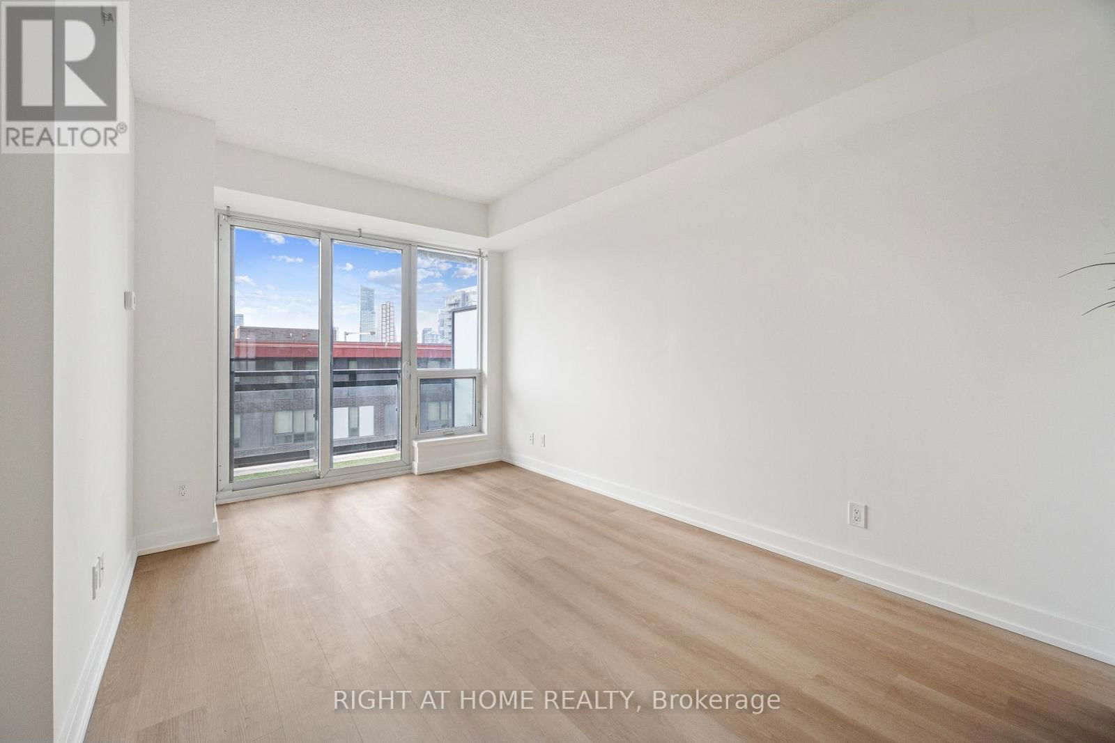 1005 - 225 SACKVILLE STREET Image 9