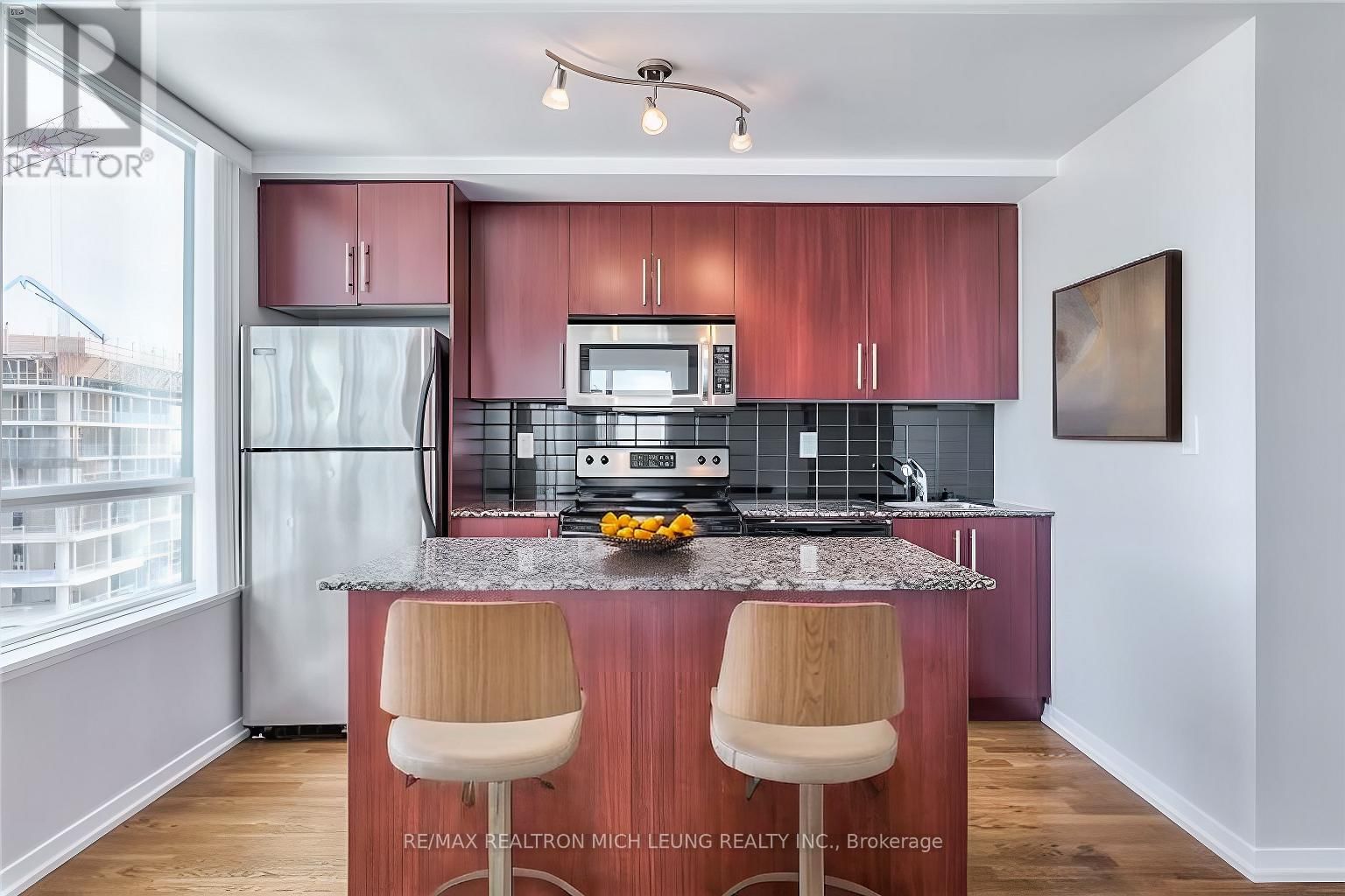 1704 - 55 BREMNER BOULEVARD Image 2