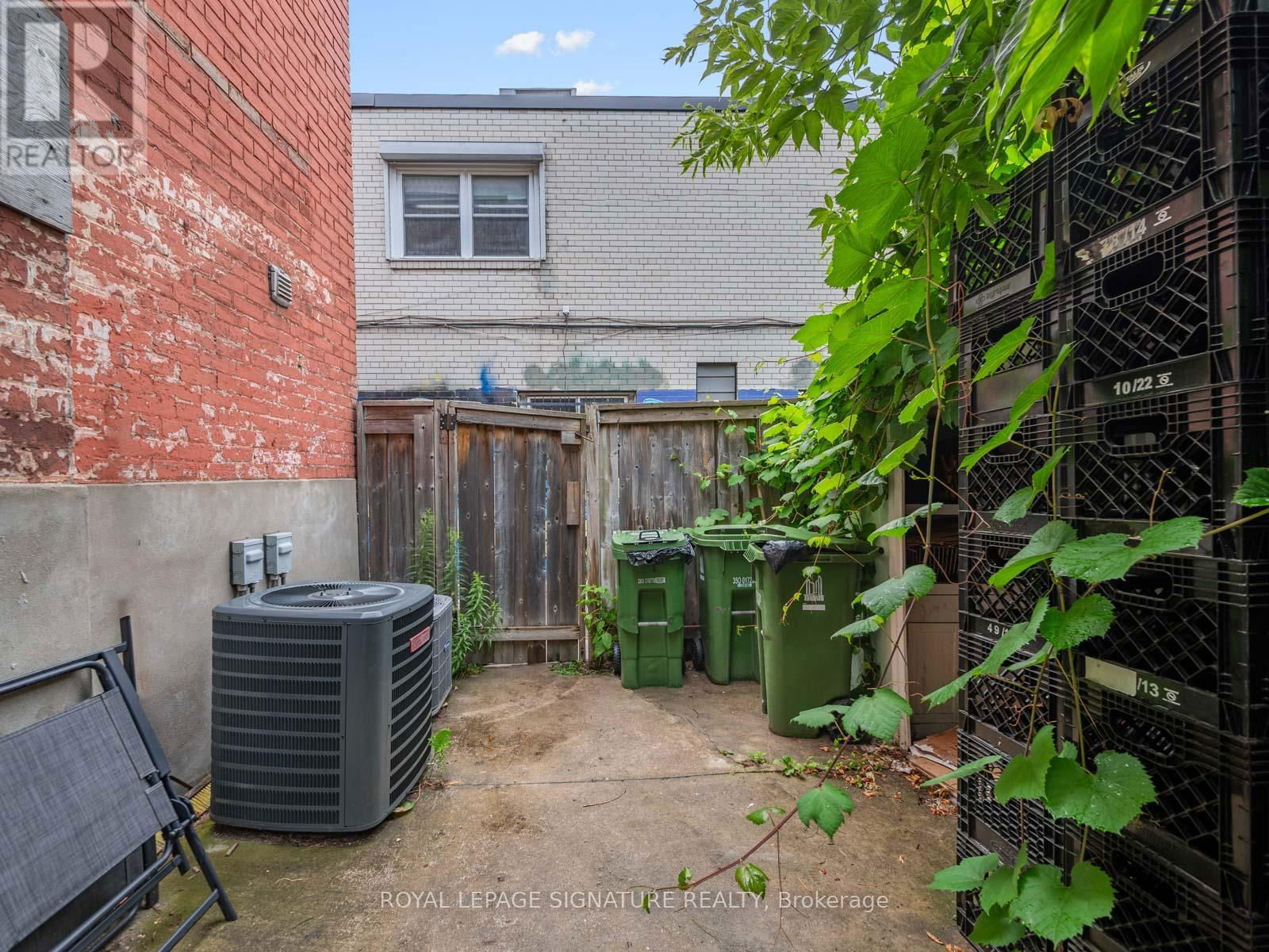 725 DOVERCOURT ROAD Image 40