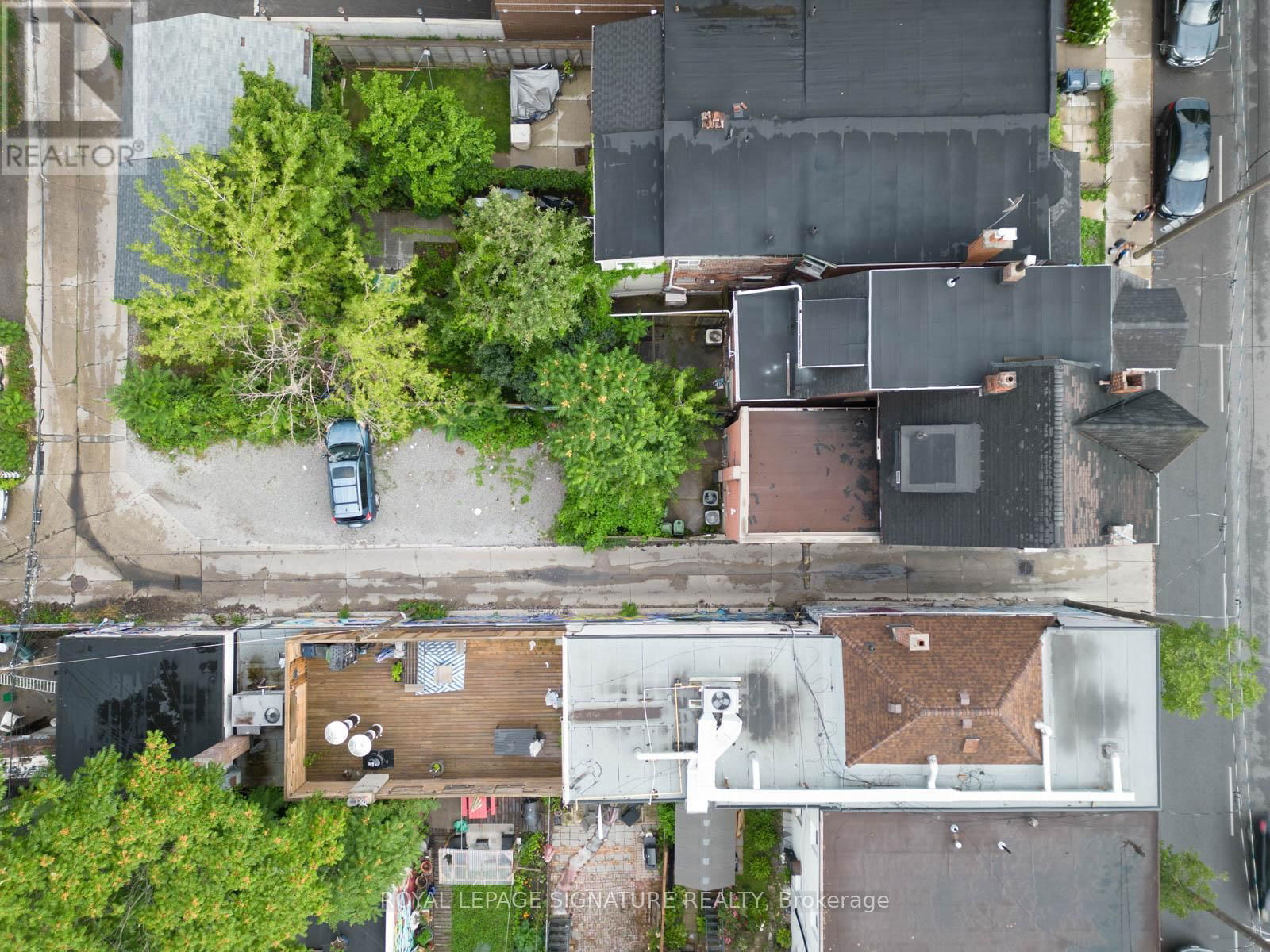725 DOVERCOURT ROAD Image 33
