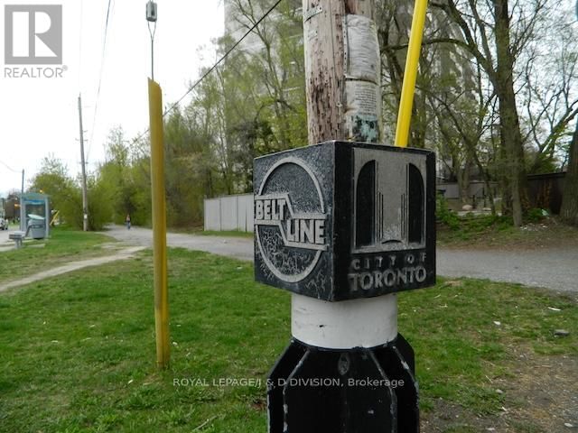 100 - 740 EGLINTON AVENUE WEST Image 10