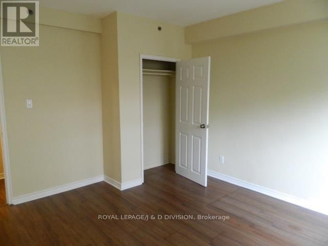 100 - 740 EGLINTON AVENUE WEST Image 6