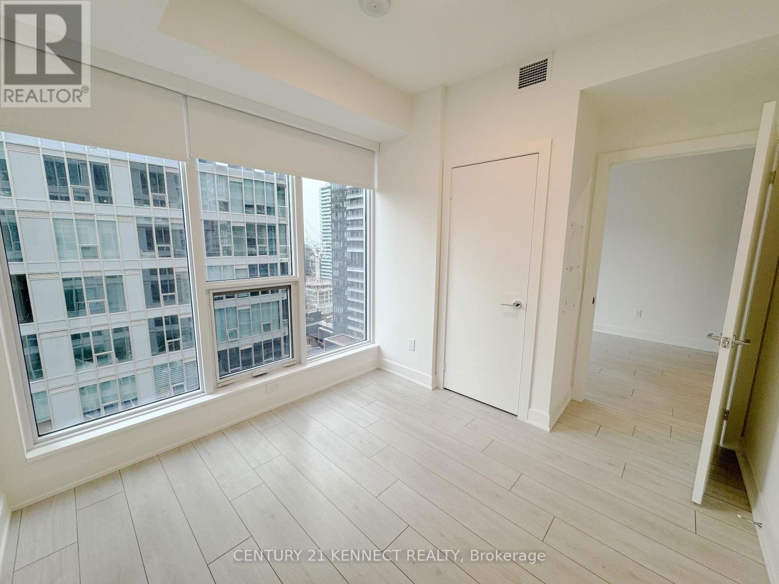 1603 - 15 MERCER STREET Image 12