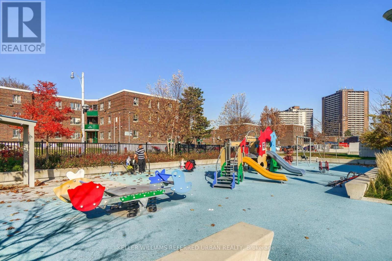 807 - 20 TUBMAN AVENUE Image 39
