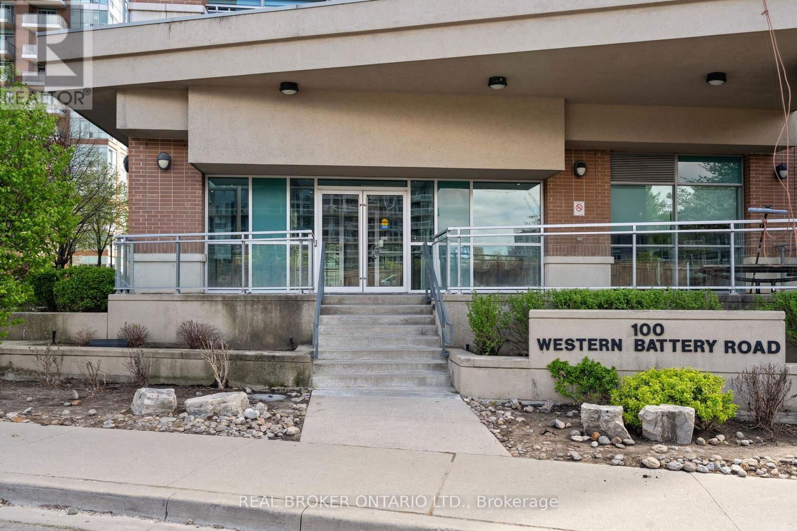 2209 - 100 WESTERN BATTERY ROAD Image 34