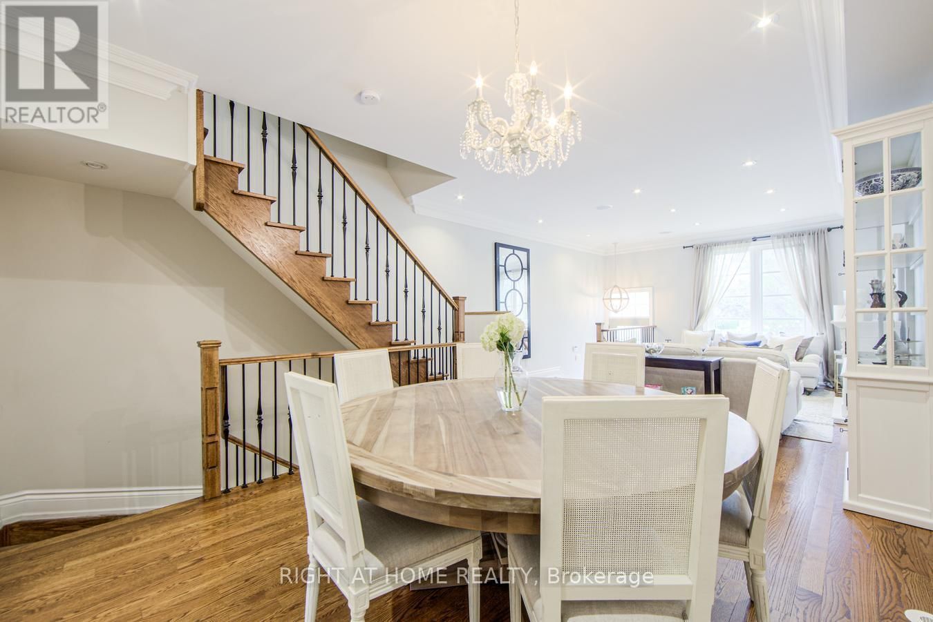 2916 BAYVIEW AVENUE Image 13