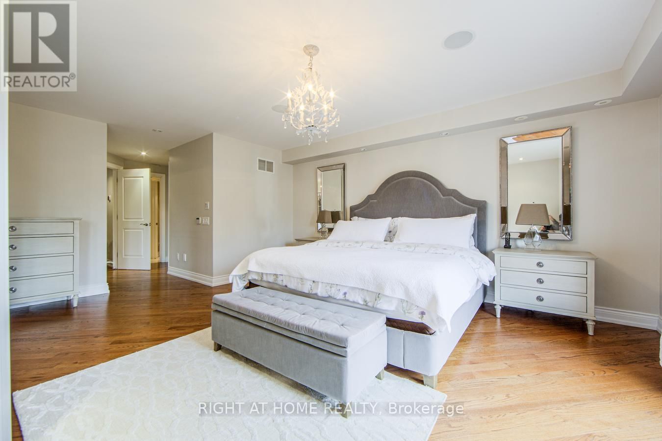 2916 BAYVIEW AVENUE Image 22
