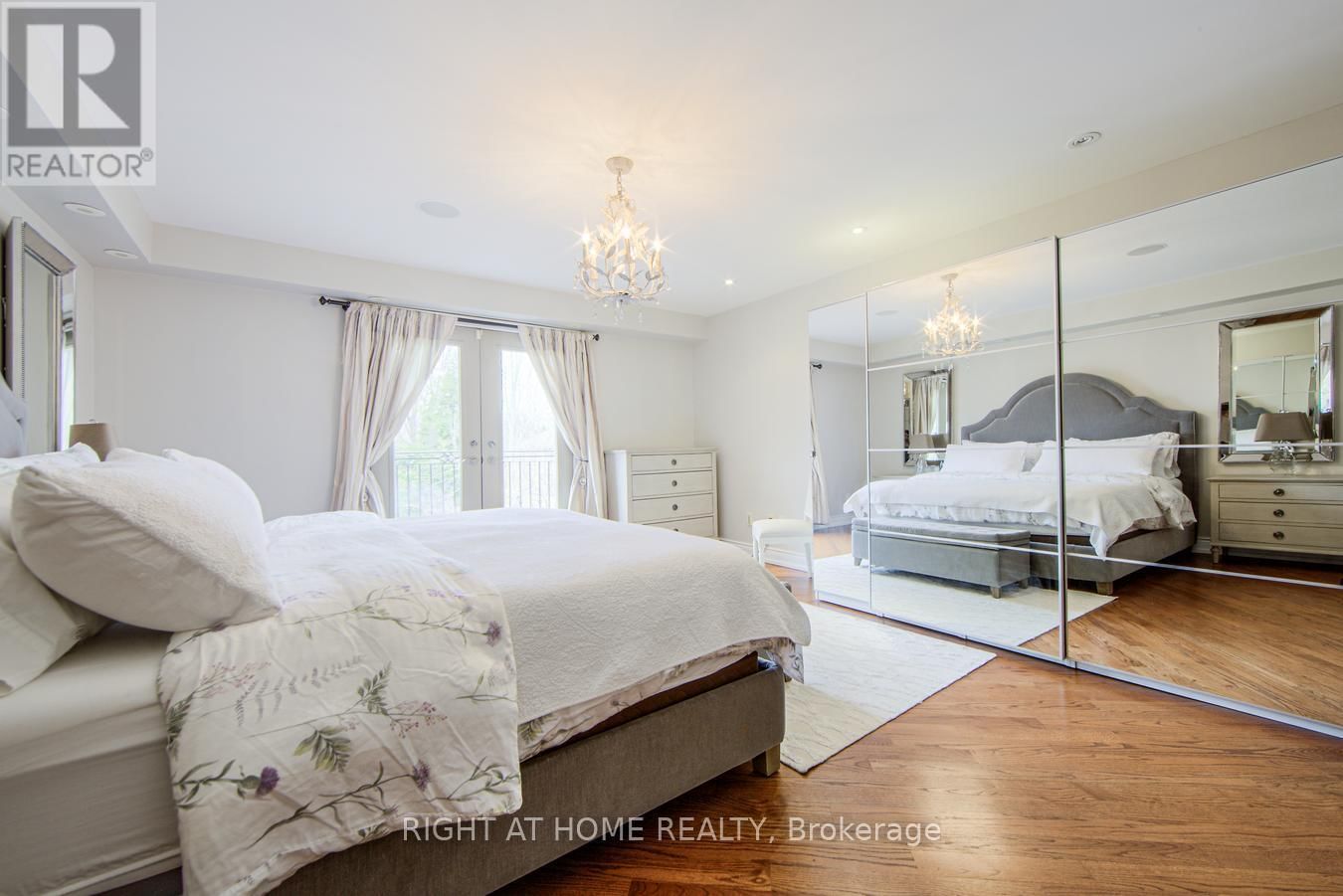 2916 BAYVIEW AVENUE Image 23