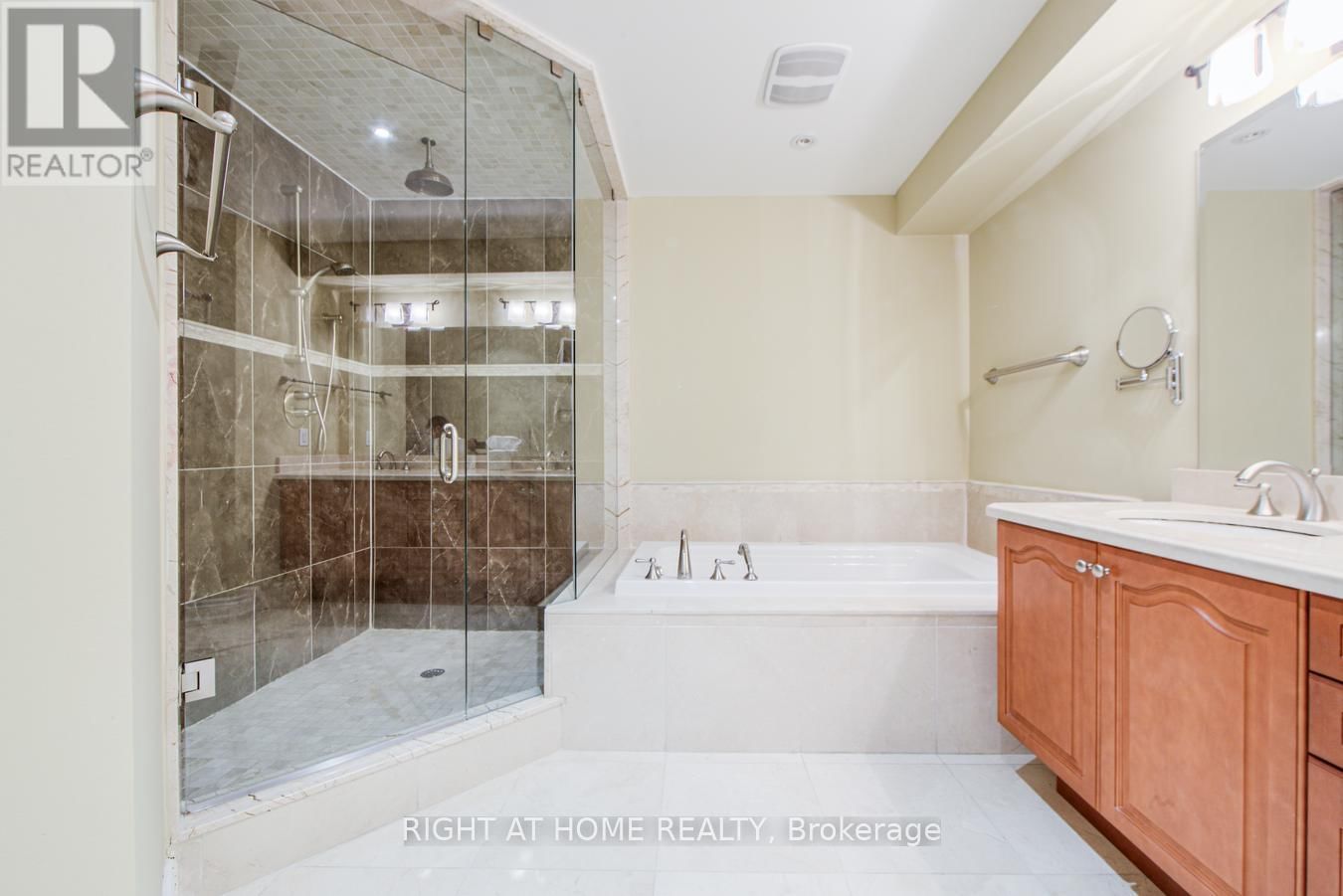 2916 BAYVIEW AVENUE Image 25