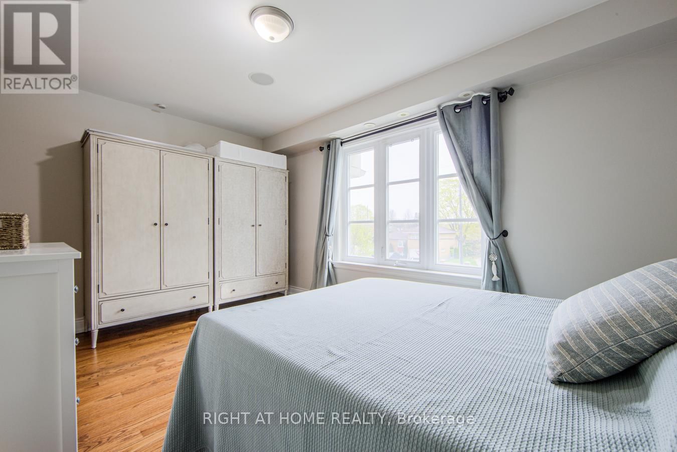2916 BAYVIEW AVENUE Image 28