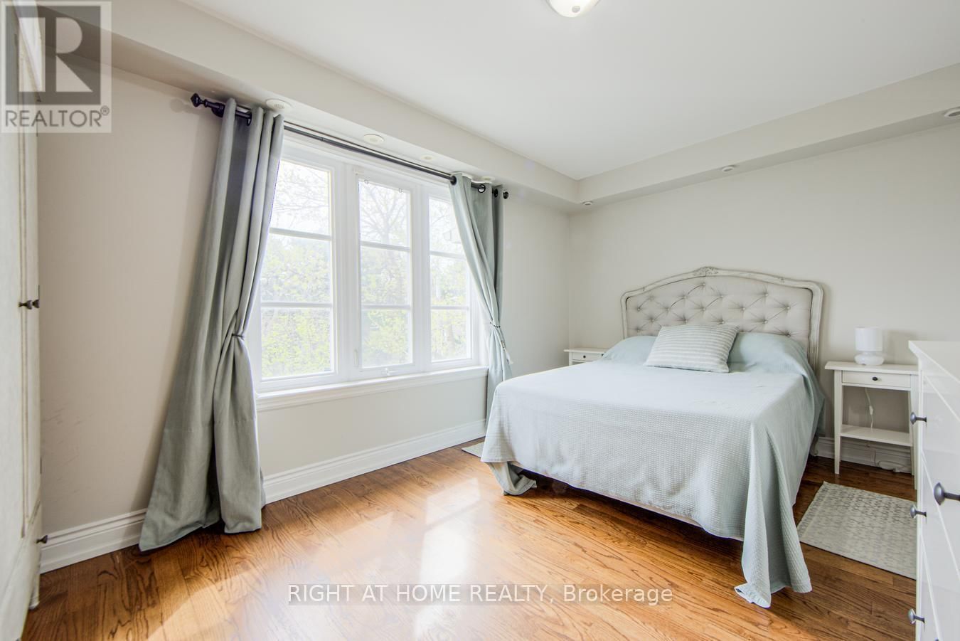 2916 BAYVIEW AVENUE Image 29