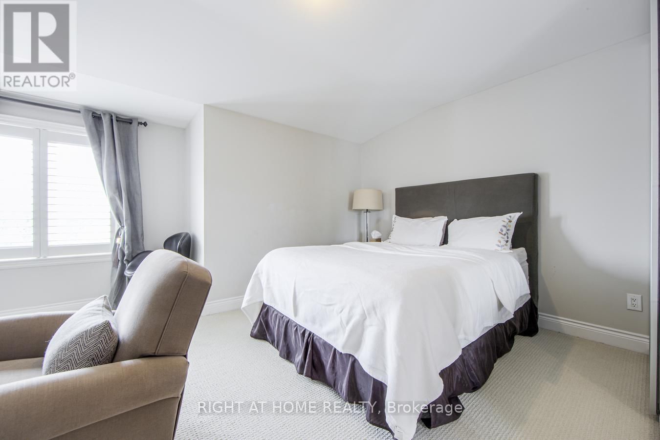 2916 BAYVIEW AVENUE Image 30