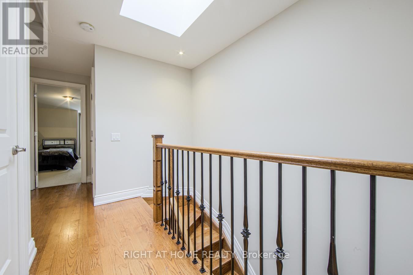 2916 BAYVIEW AVENUE Image 32