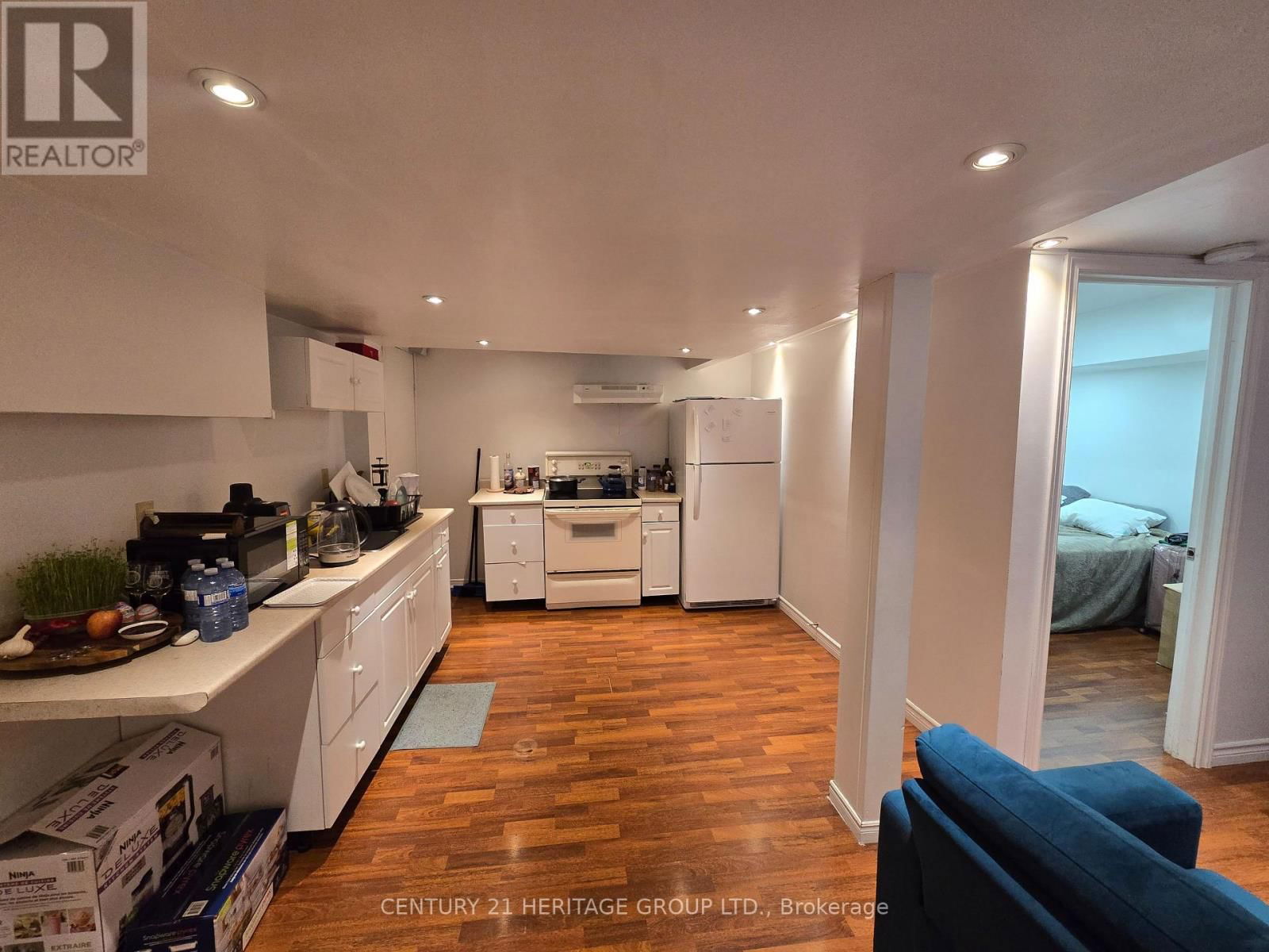 293 BOGERT AVENUE Image 3
