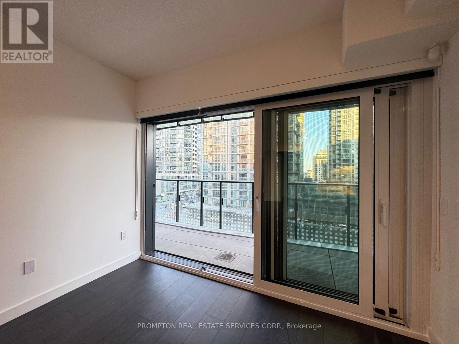 318 - 1 CONCORD CITYPLACE WAY Image 3