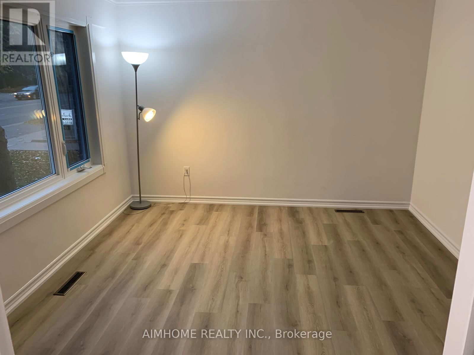 Main - 222 FINCH AVENUE EAST Image 5