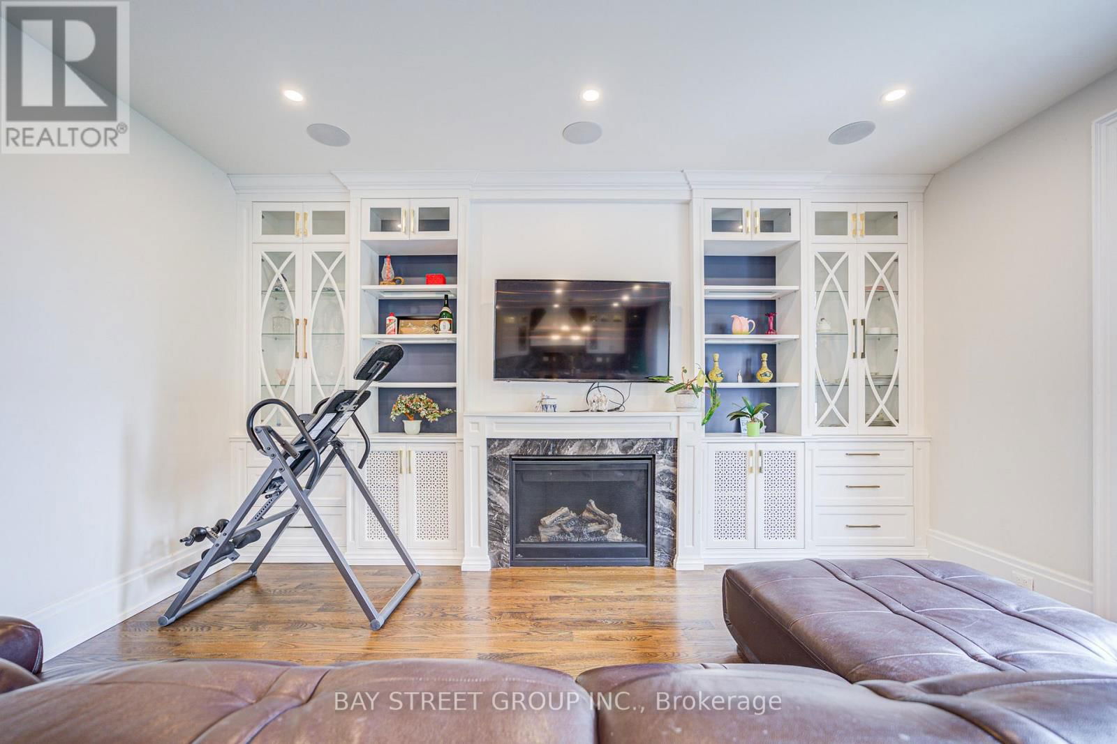 149 ALEXIS BOULEVARD Image 12