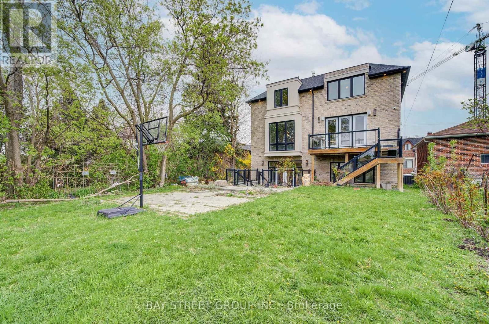 149 ALEXIS BOULEVARD Image 44