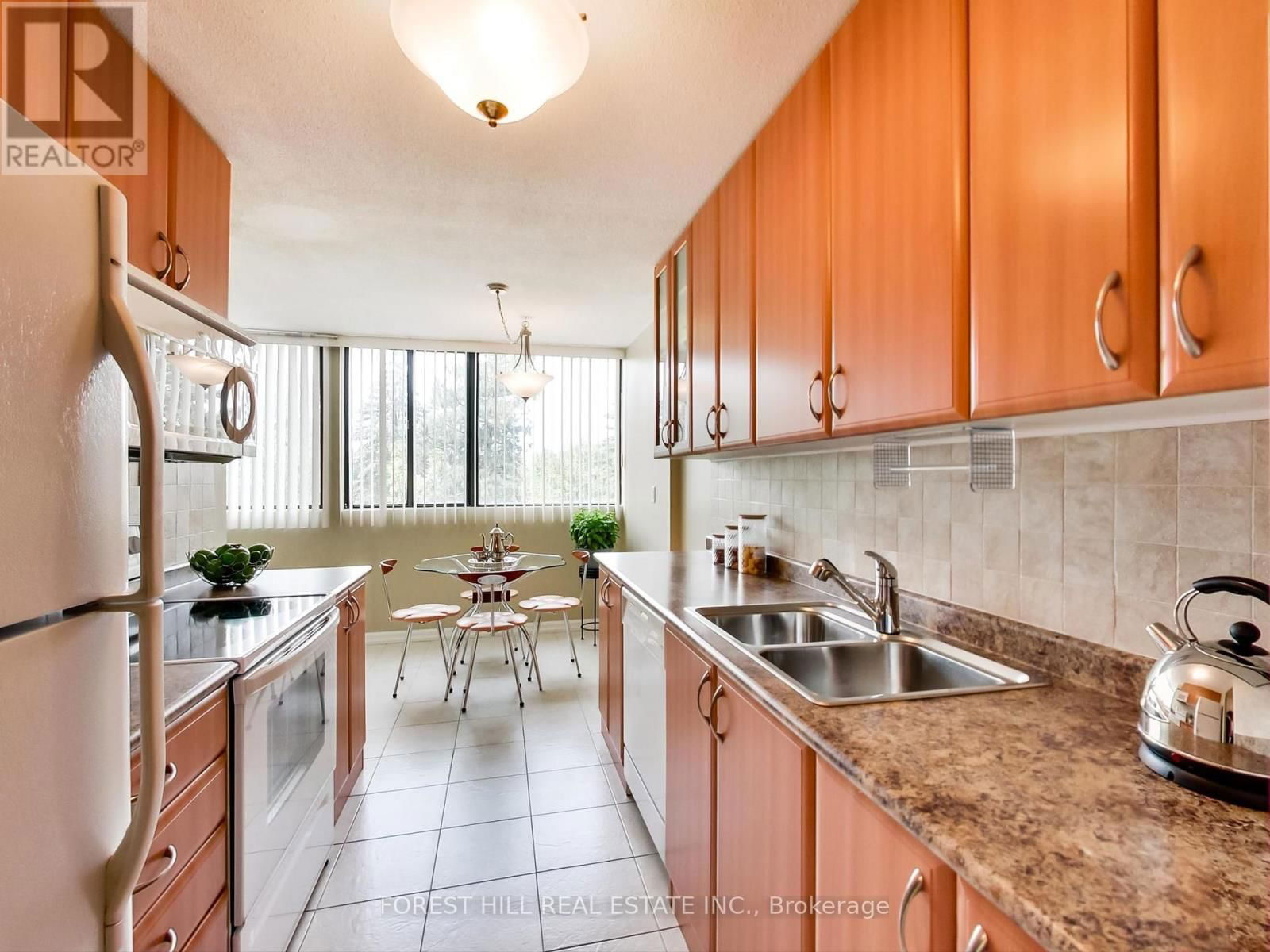 305 - 133 TORRESDALE AVENUE Image 11