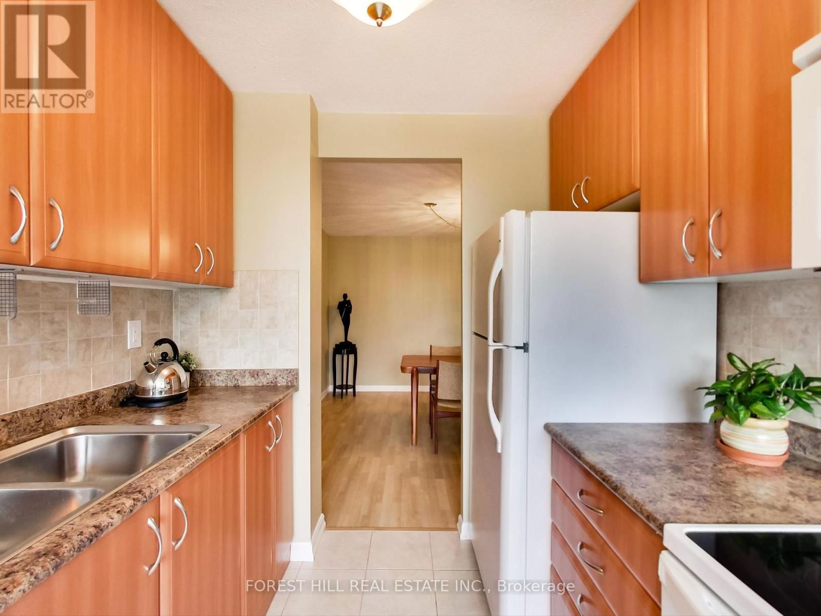305 - 133 TORRESDALE AVENUE Image 12