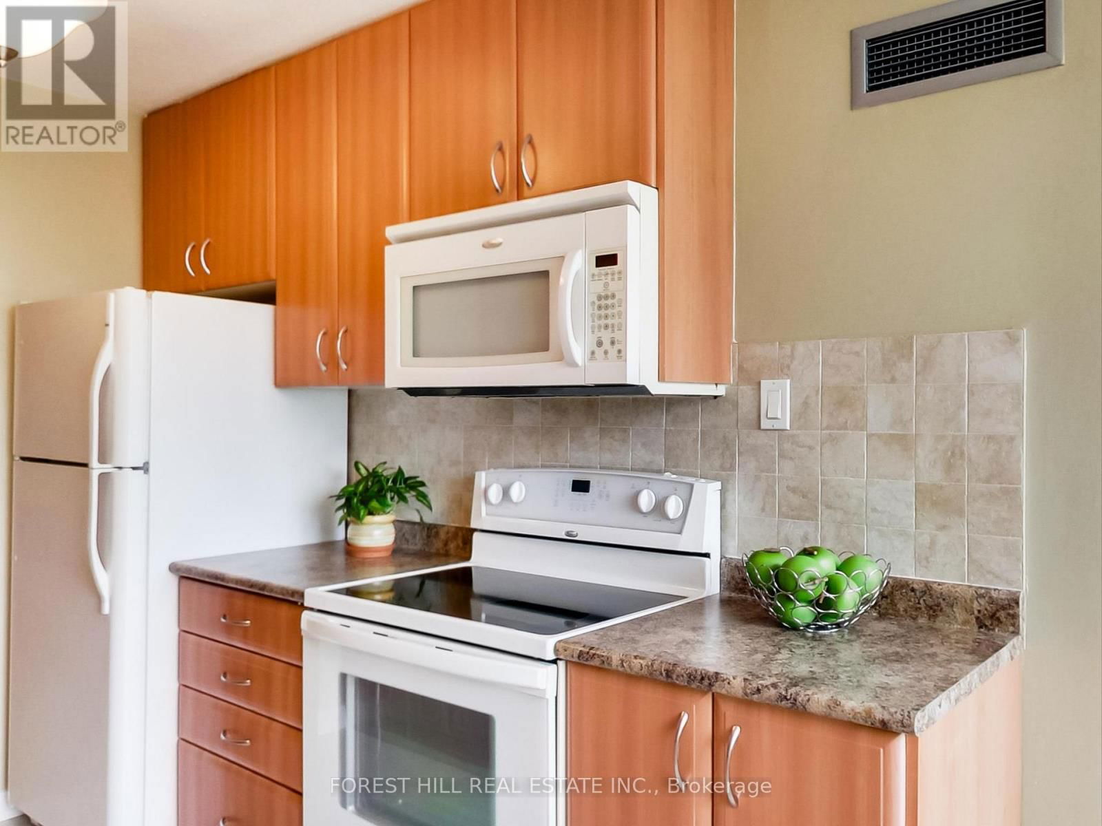 305 - 133 TORRESDALE AVENUE Image 13