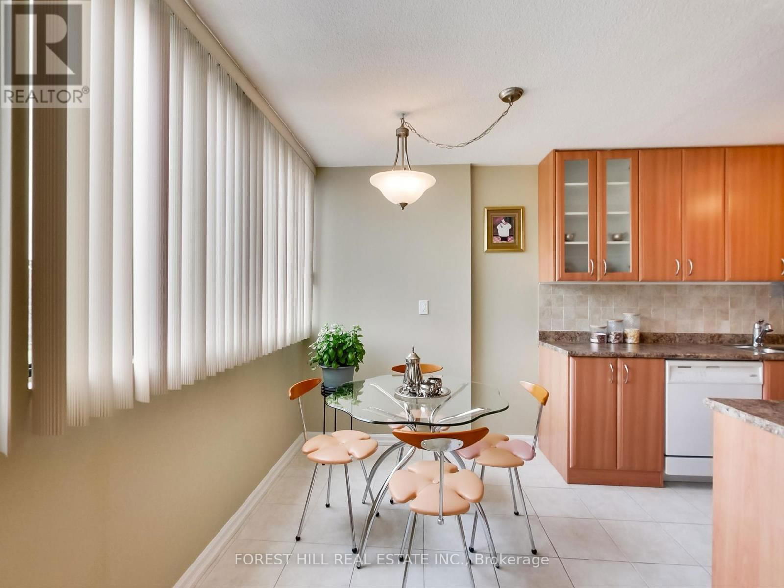 305 - 133 TORRESDALE AVENUE Image 15