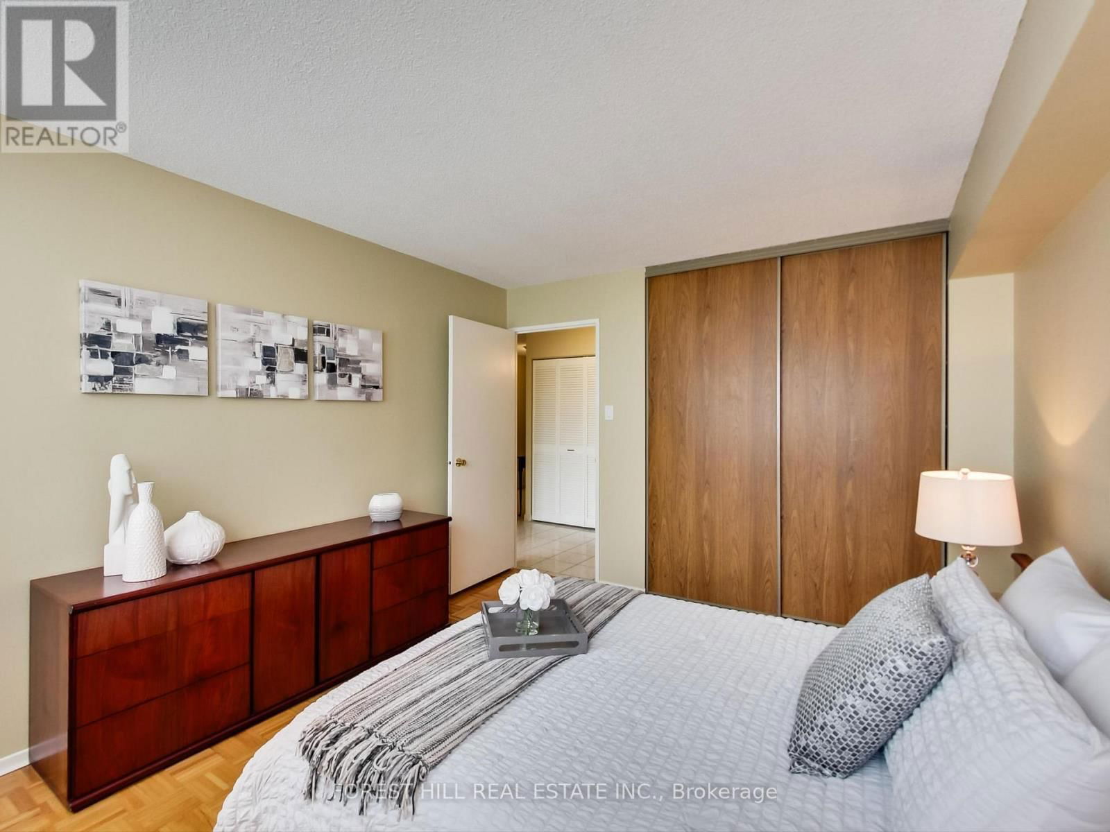 305 - 133 TORRESDALE AVENUE Image 26