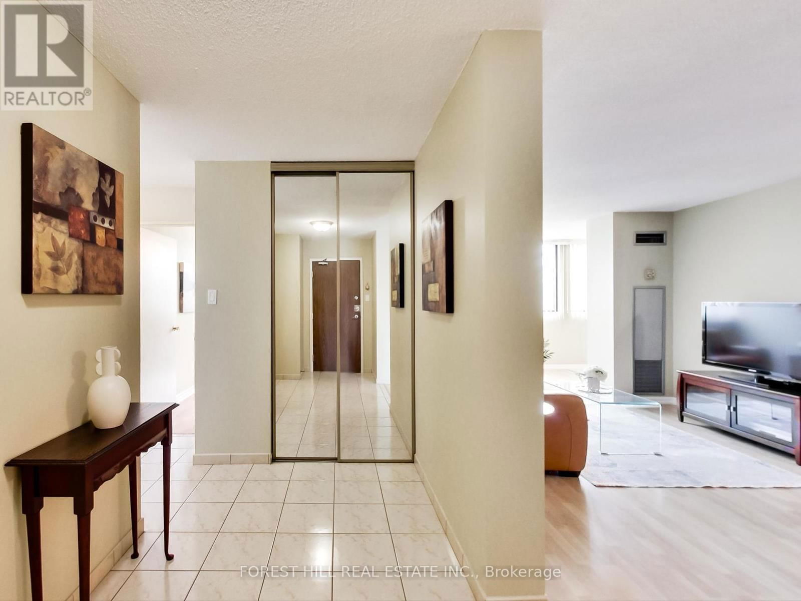 305 - 133 TORRESDALE AVENUE Image 3